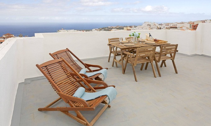 El Guincho Apartment | Rooftop View Escape/1 Min to Center/Fast Wi-Fi