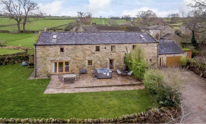 Ripley House | Rookery Barn an amazing country retreat hot tub