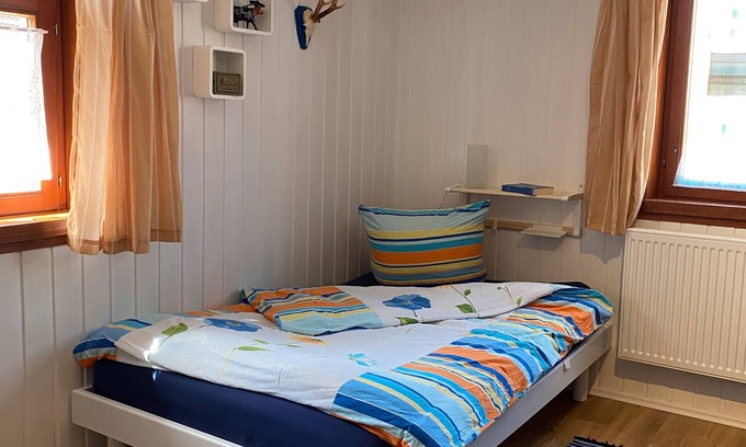 Hilzingen Apartment | Room '2 Einzelzimmer' with Wi-Fi