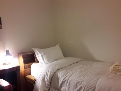 Central District House | Room 4