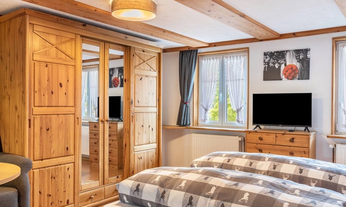 Donaueschingen Apartment | Room 'Apartment 6' with Shared Garden and Wi-Fi