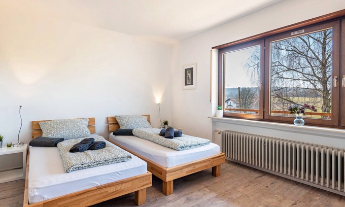 Horrenberg Apartment | Room 'Doppelzimmer 1' with Shared Terrace, Shared Garden and Wi-Fi