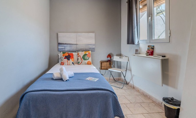 La Catedral Bed & Breakfast | Room eco la feria en. la calleja de la pimentera