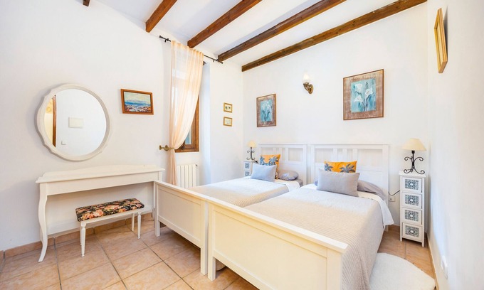Puigpunyent Apartment | Room 'Habitación 5' with Mountain View, Shared Pool and Wi-Fi