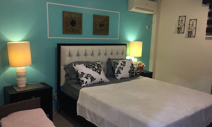Samborondon Bed & Breakfast | Room in Ciudad Celeste