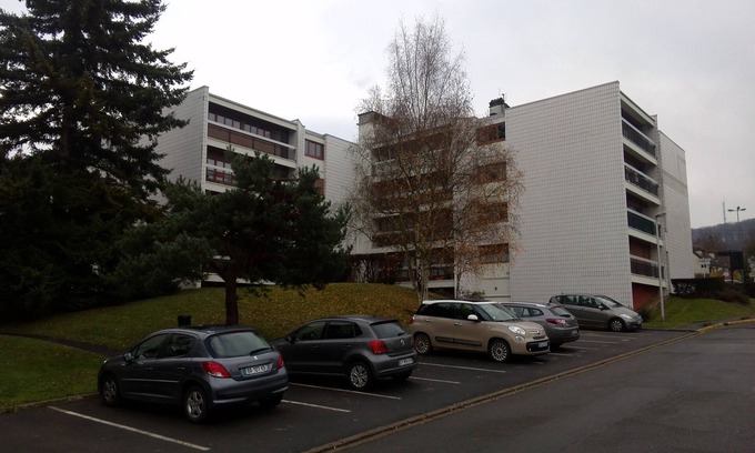 Villebon-sur-Yvette Bed & Breakfast | Room in shared flat, close to RER B