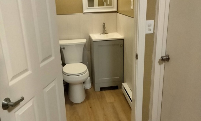 Southern Mattapan House | Rooms and apartment rentals in Boston ma.