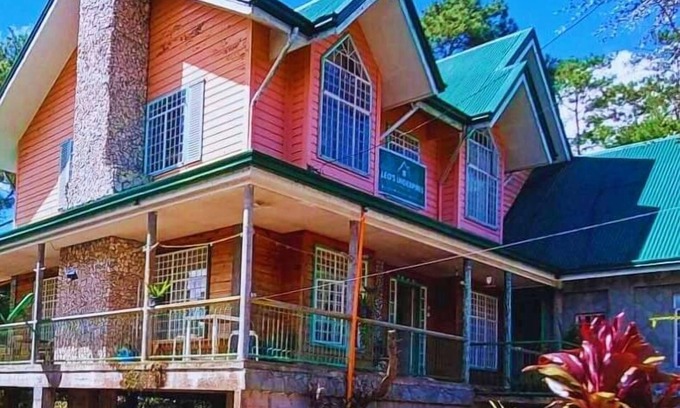 Sagada Cabin | ROOMS AT AN AMERICAN-STYLE CABIN