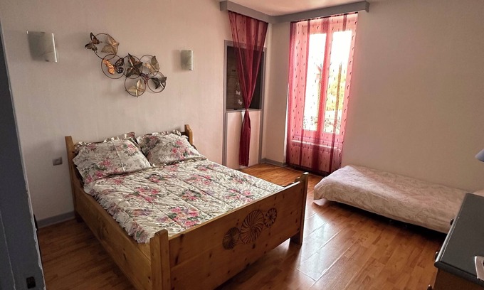 Montchanin Apartment | Rooms in spacious, quiet apartment, Montchanin town center