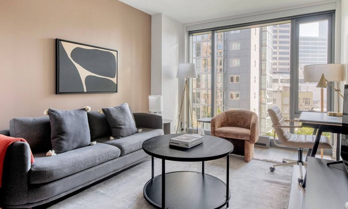Civic Center Apartment | Roomy Hayes Valley 1BR w/Yoga Studio, 1 min to BART, by Blueground