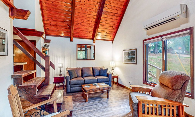 Beaver Shores Cabin | Roomy mountain-view cabin with a loft, wrap-around deck, WiFi - dogs OK
