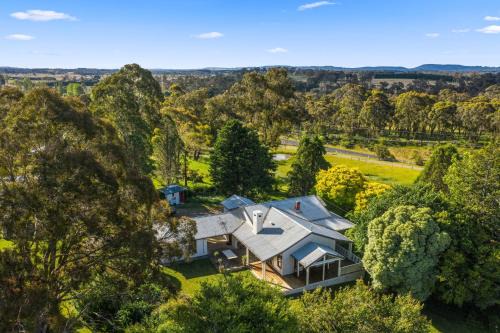 Avoca House | 'Rosalba' The Old Dairy Farm 3-Bed Cottage
