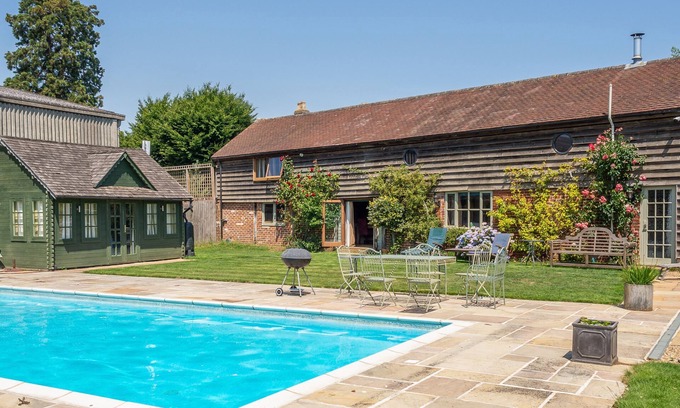 Ipswich House | Rose Barn, Stoke By Nayland