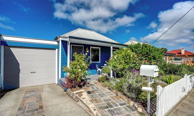 Goolwa House | Rose Cottage 3B Hutchinson St Goolwa