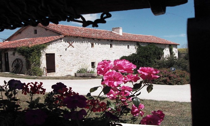 Mauprevoir Cottage | Rose Cottage - La Logerie - Mauprevoir