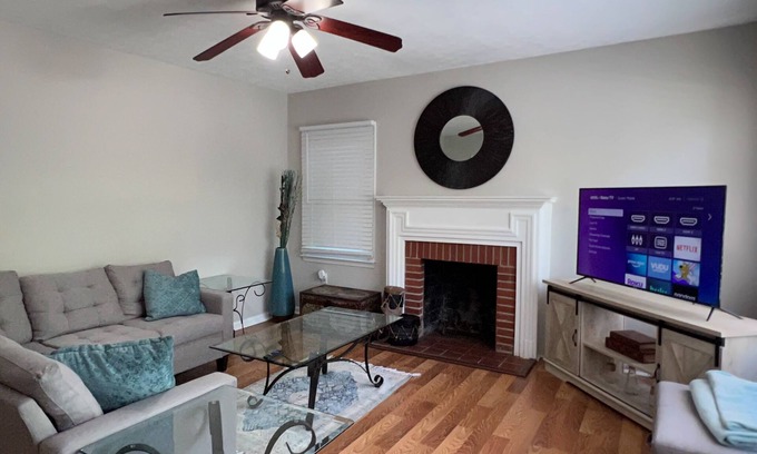 Columbus House | Rose Hill Charmer - 2 bedroom 20 mins from FT Benning