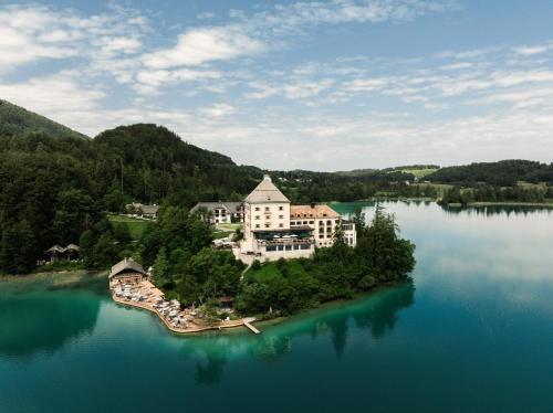 Hof bei Salzburg Hotel | Rosewood Schloss Fuschl