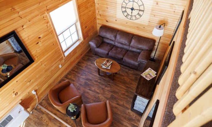 Bethlehem Cabin | Rosewood Villa, Brand new 2 bedroom log cabin