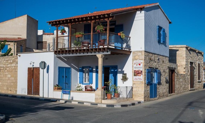 Pareklisia House | Rothkia's Home