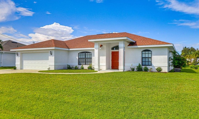 Pinehurst House | Rotonda Oasis – Near Beach, Golf & Boating