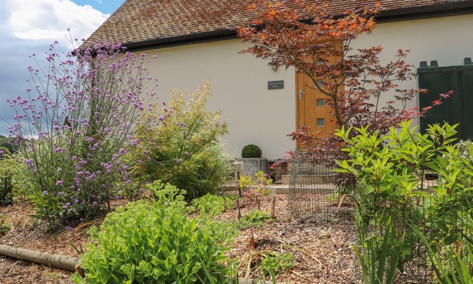 New Forest District Cottage | ROUGHWOOD, romantic, with a garden in Poulner