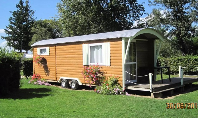 Perrex Cabin | Roulotte - 1 bedroom 4 persons