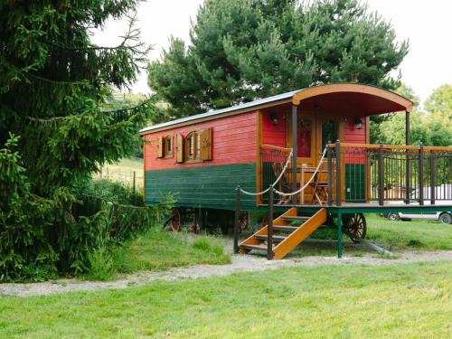 Radon House | Roulotte spacieuse avec terrasse, jardin et jeux, animaux acceptés - FR-1-497-130