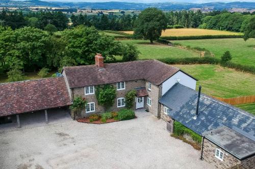 Montgomery House | Roundton Farmhouse