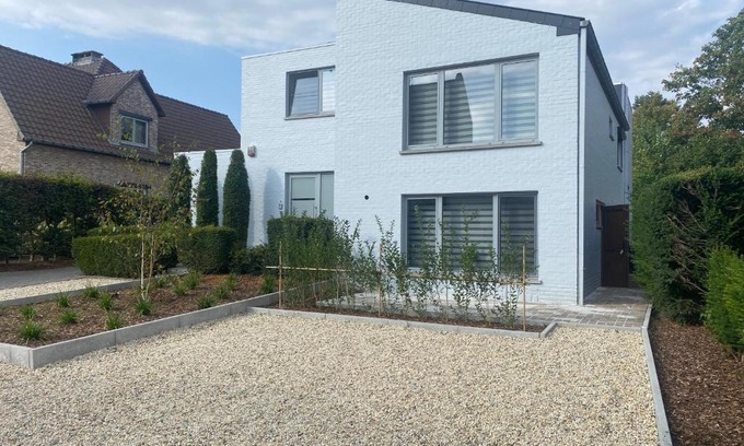 Meersenhoven House | Route 123 Birchwood Pension