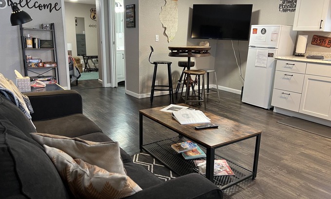 Litchfield House | Route 66 house; Litchfield IL; Pets welcome