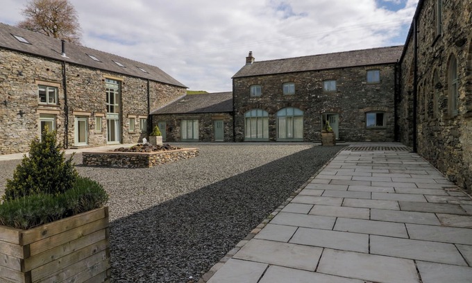 Penny Bridge Cottage | ROWAN COTTAGE, family friendly, luxury holiday cottage in Backbarrow
