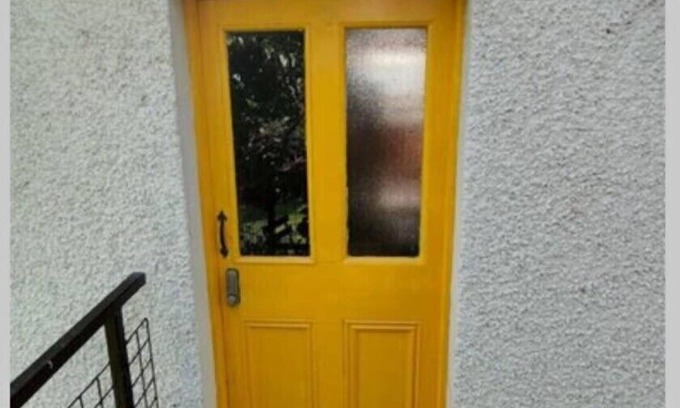 Kinallen Cottage | Rowantree Cottage One-Bedroom Apartment
