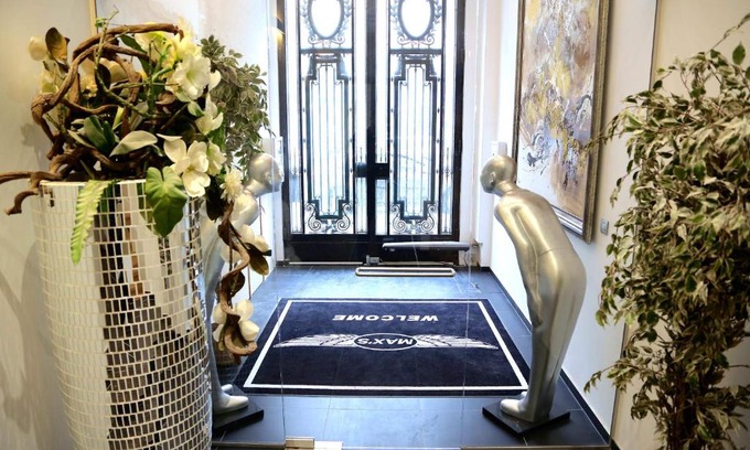 Onze-Lieve-Vrouw-ter-Sneeuw Apartment | Royal Apartments Brussels