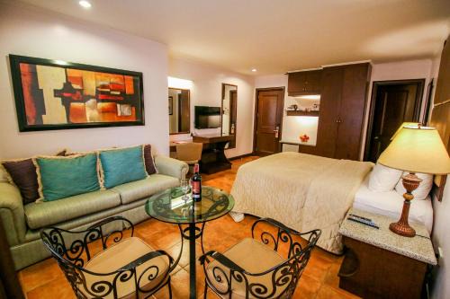 Makati Hotel | Royal Bellagio Hotel