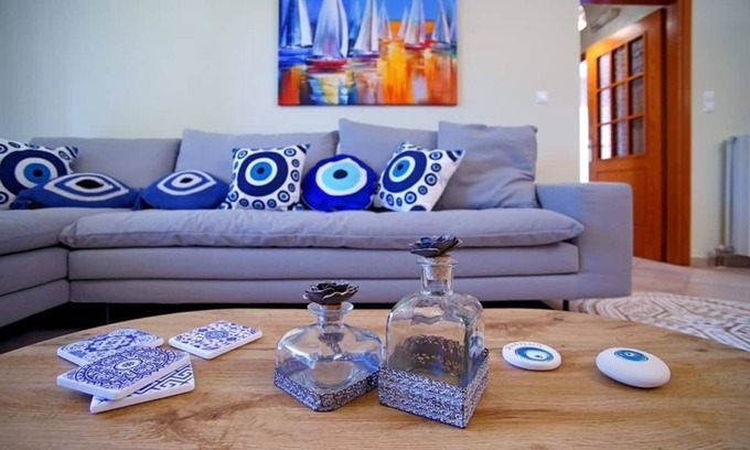 Kiparissia House | ROYAL BLU