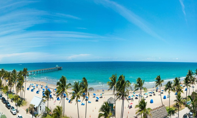 Deerfield Beach Hotel | Royal Blues Hotel