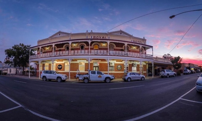 Sea Lake Hotel | Royal Hotel Sea Lake