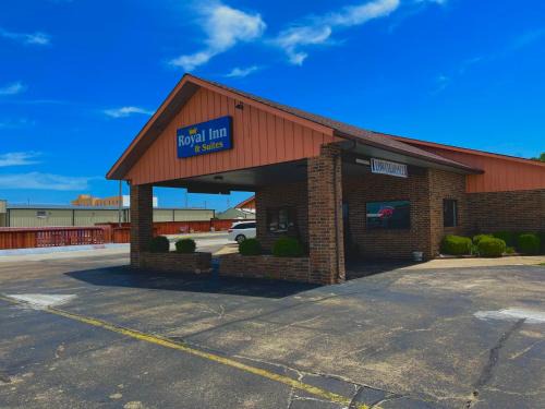 Mountain Grove Hotel | Royal Inn & Suites