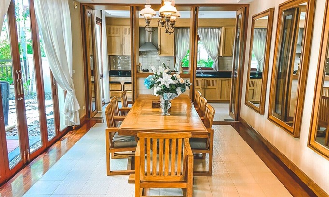 Saen Suk Villa | Royal Sammuk villas