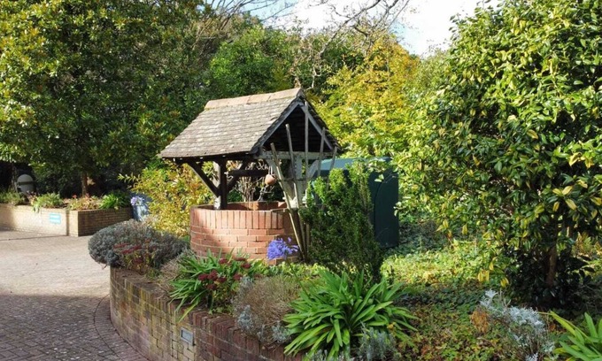 Wickham Bed & Breakfast | Royal Swan Ashley Manor