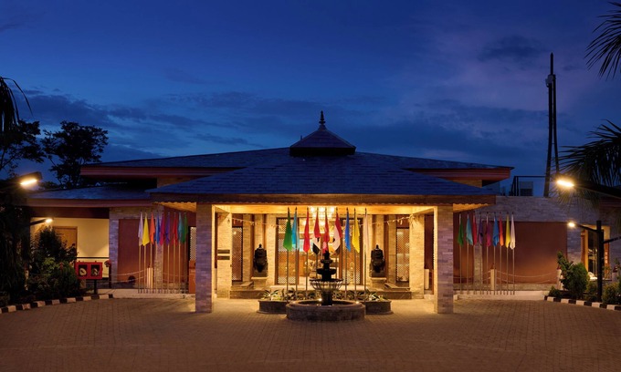 Sauraha Hotel | Royal Tulip Chitwan Nepal
