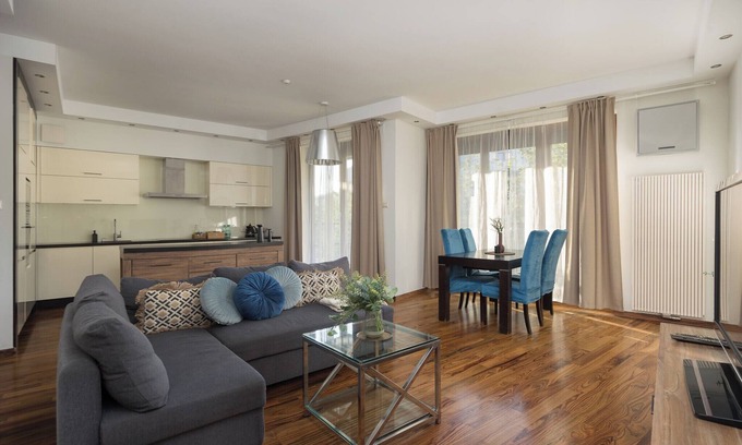 Wilanow Apartment | Royal Wilanów 2-bedroom Apartment