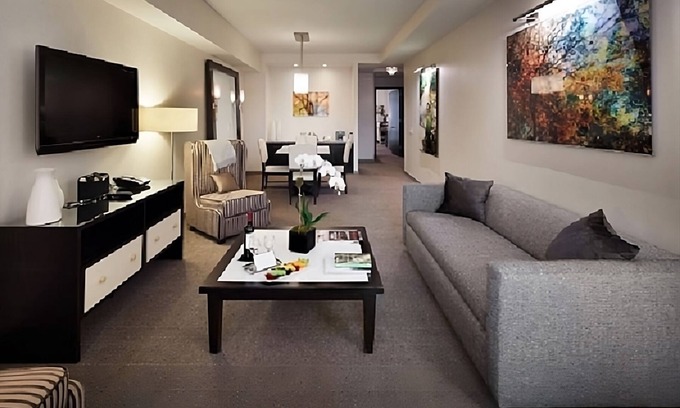Rose Hill Hotel | Royalton Suite at Royalton Park Avenue