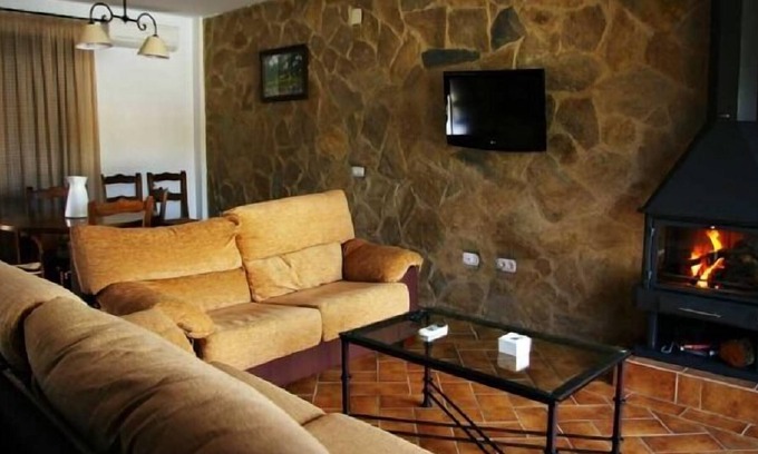Cardena Cottage | Rural apartment La Venta del Charco for 8 people