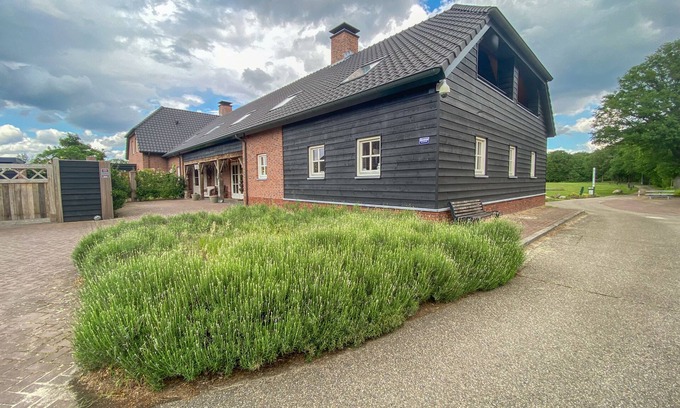 Uden House | Rural group home with lots of privacy