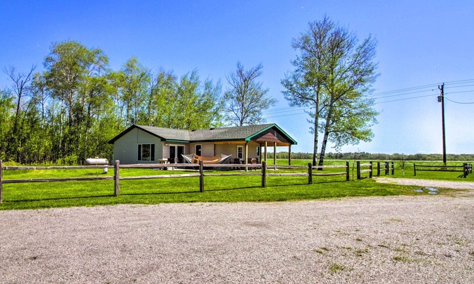 Williams House | Rural 'Harry's House' w/Fire Pit on 20 Acres