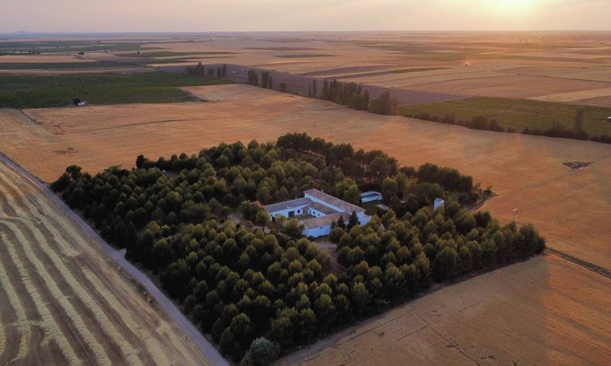 Horcajo de Santiago Cottage | Rural house in the countryside 8-10 people ideal for groups of friends and families.