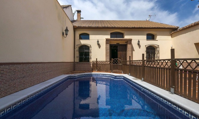 Montilla House | Rural house Santa Fé with private swimming pool
