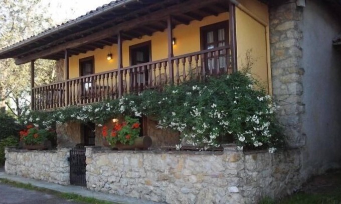 Ceceda Cottage | Rural house (full rental) Foína and Xuegu la Bola for 4 people