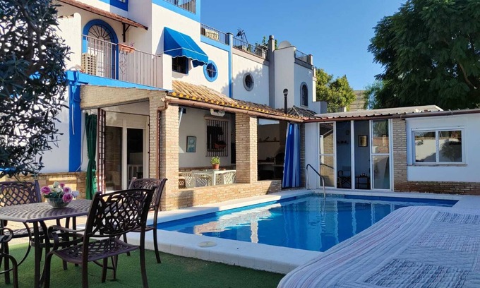 Sanlucar la Mayor Villa | Rural House in Seville with Private Pool Villa Montecármelo, Sanlúcar la Mayor